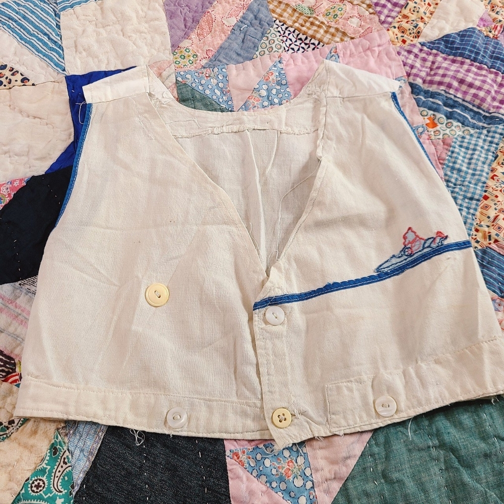Adorable antique little boys top!
